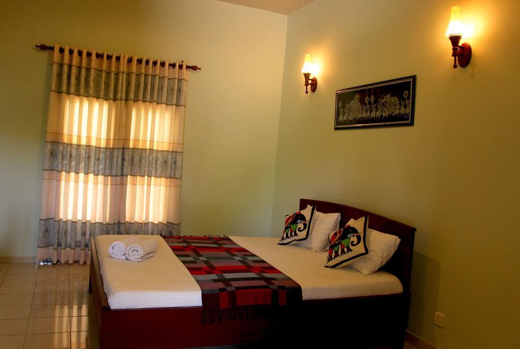 Green Land Guest House Pinnawala  Pokój zdjęcie