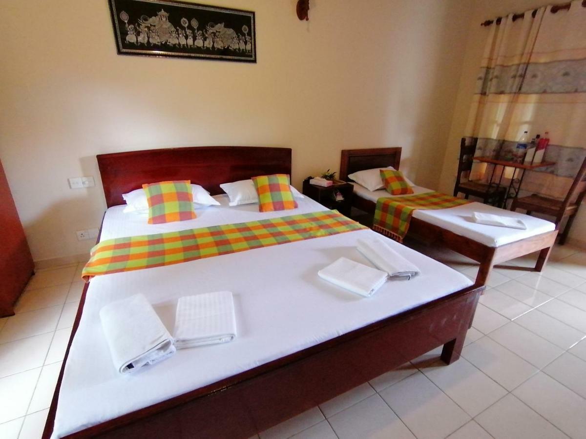 Green Land Guest House Pinnawala  Zewnętrze zdjęcie
